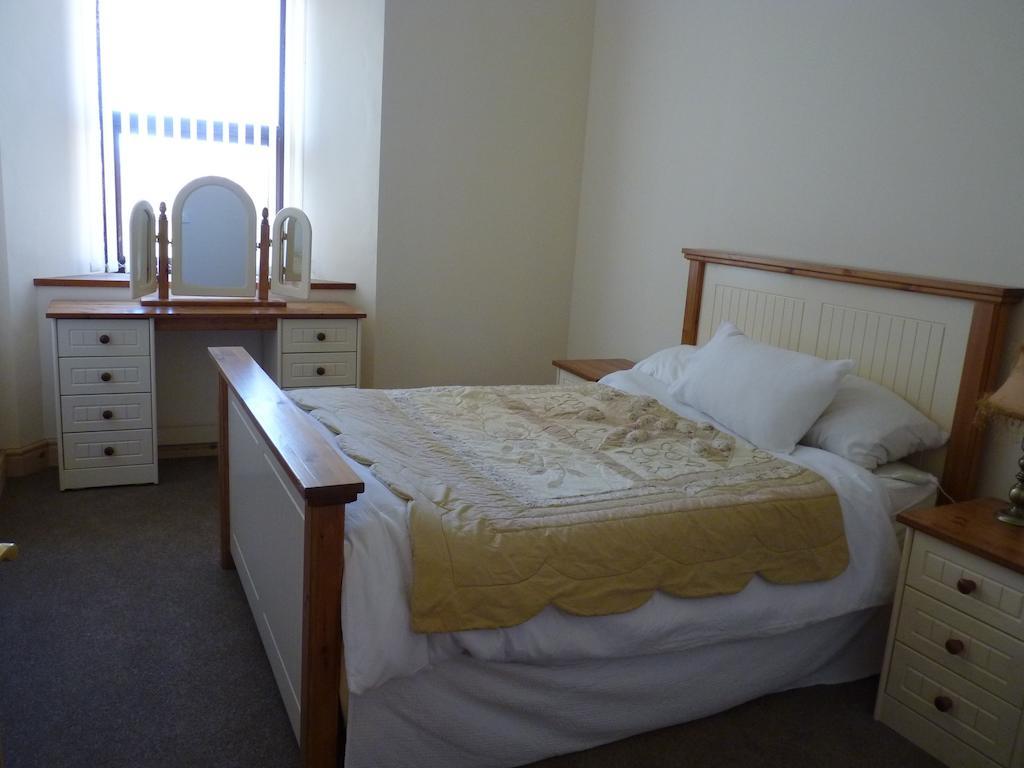 Old Police House Bed & Breakfast Haverfordwest Rom bilde